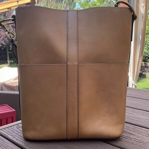 FRYE Bucket Bag. Leather, magnetic top closure.